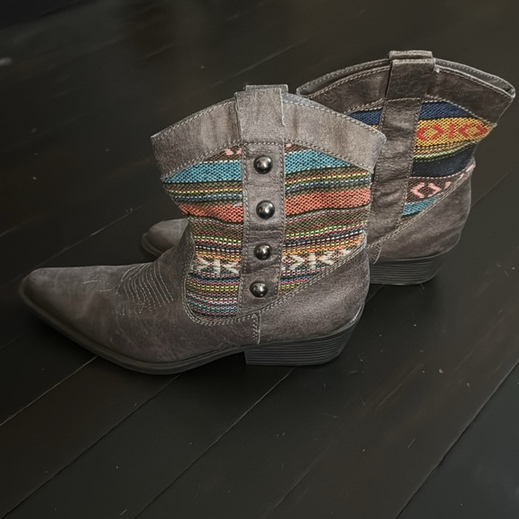 Cowboy booties - Picture 2 of 4